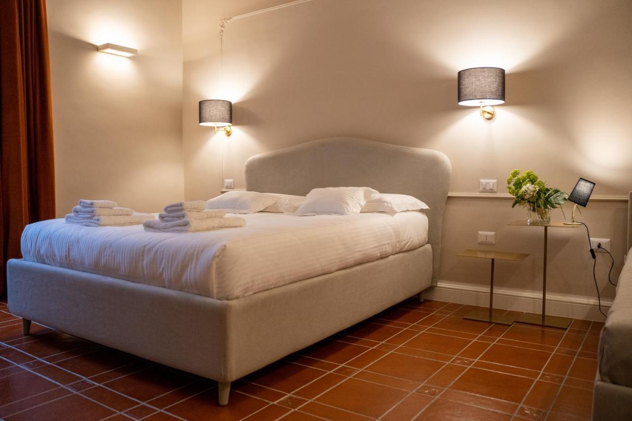 Casa Almika Principe Amedeo Hotel Bari Bagian luar foto