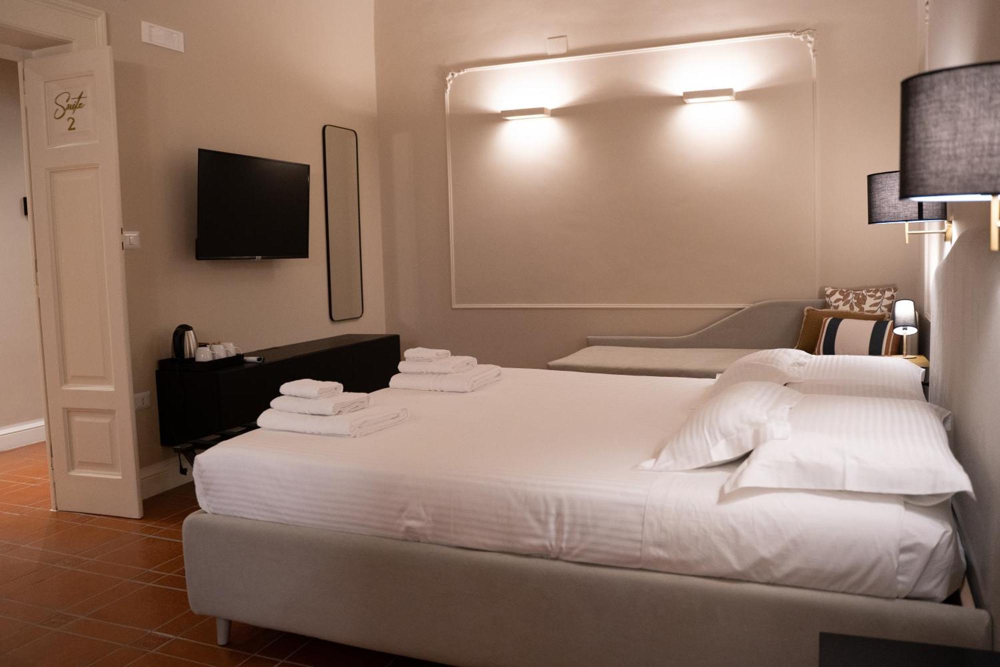 Casa Almika Principe Amedeo Hotel Bari Bagian luar foto